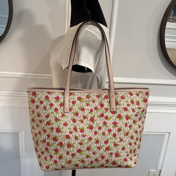 Michael Kors Bag Carter Rose Tote - Picture 3 of 17